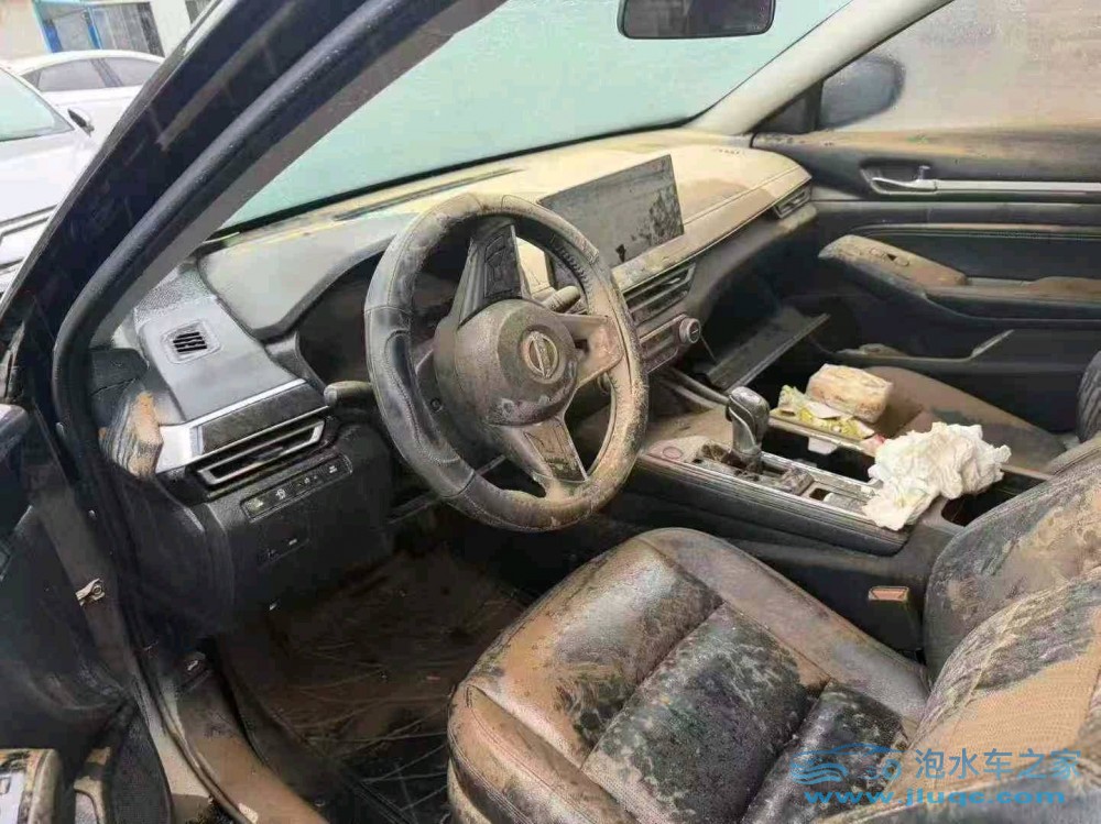 25年日產(chǎn)天籟