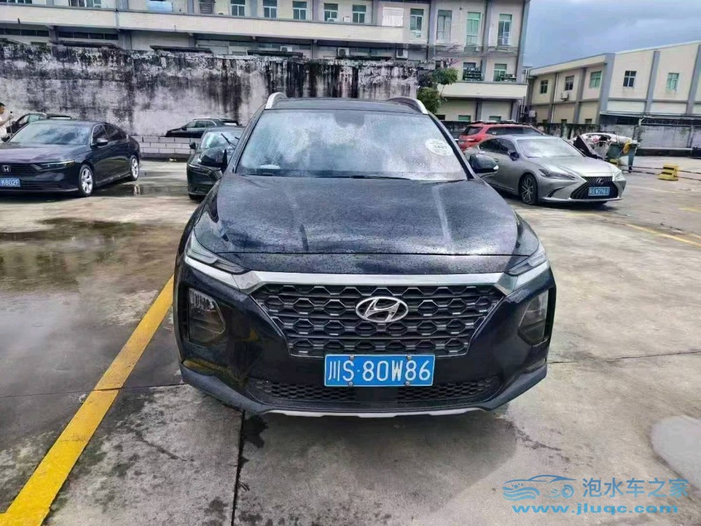 20年現(xiàn)代勝達(dá)泡水車