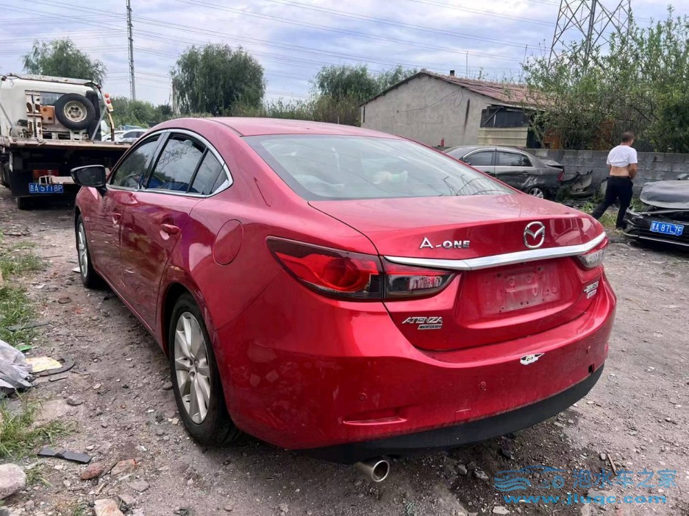 15年馬自達阿特茲