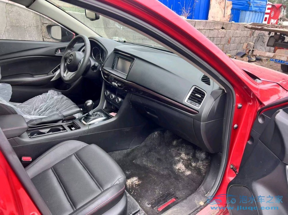 15年馬自達阿特茲