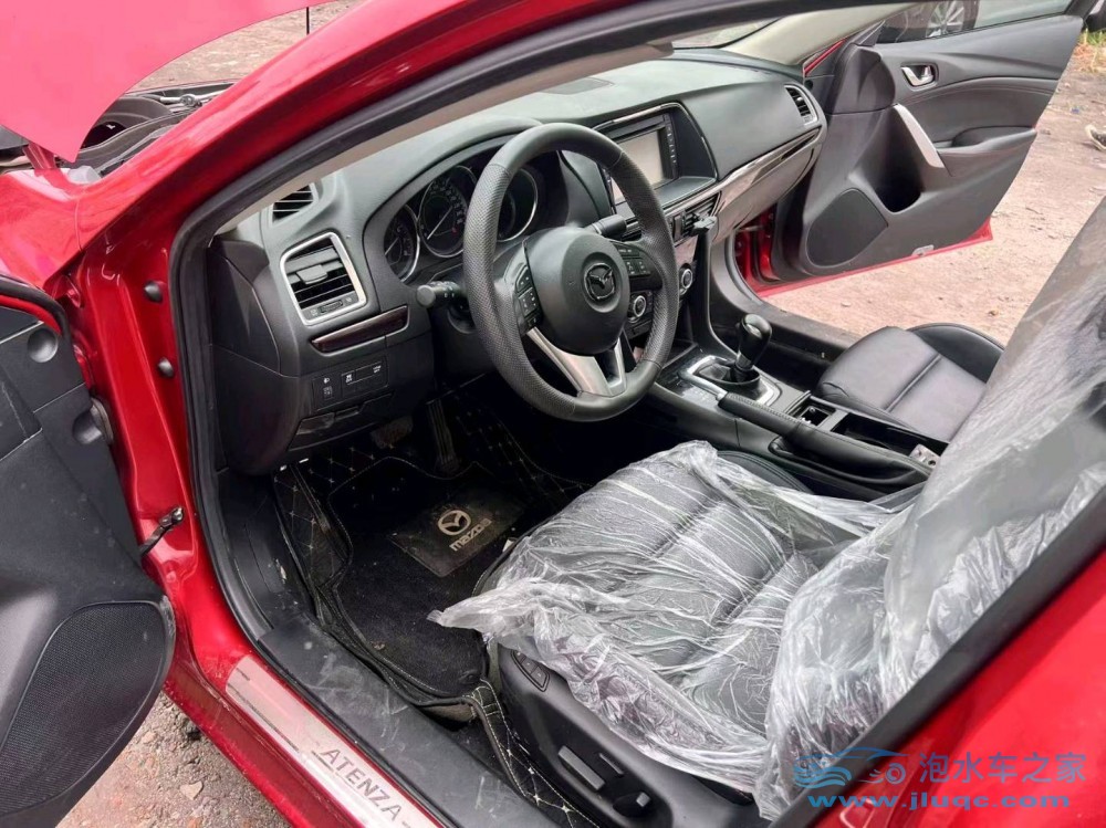 15年馬自達阿特茲