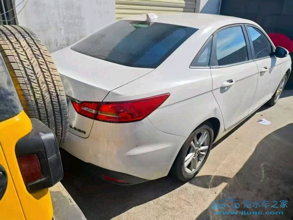 21年福特福睿斯