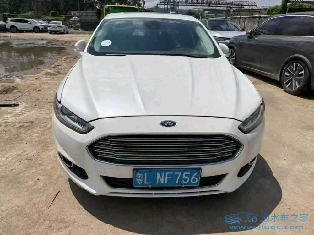 15年福特蒙迪歐泡水車