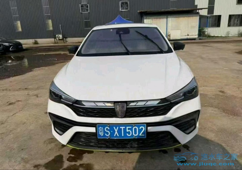 22年榮威I5泡水車