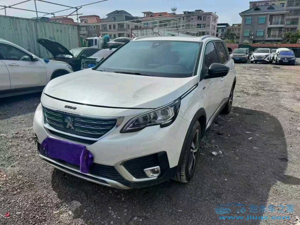 18年標(biāo)致5008泡水車