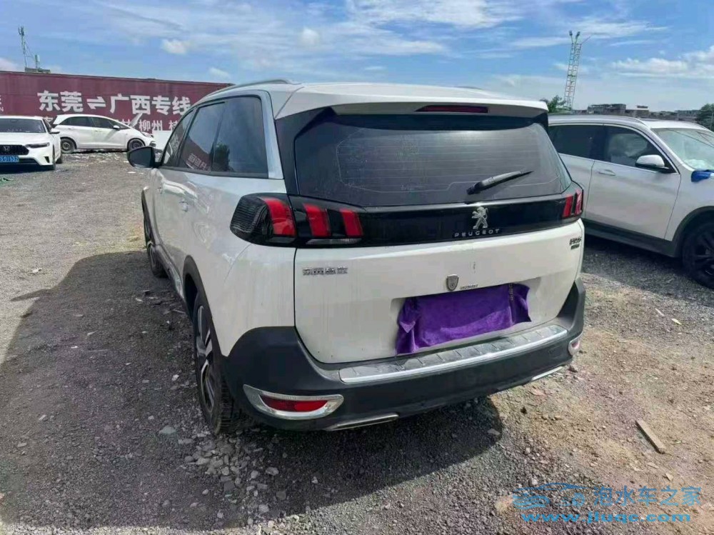 18年標(biāo)致5008