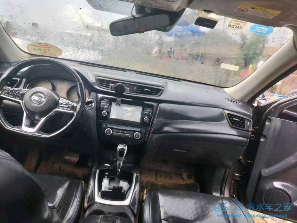 18年日產(chǎn)奇駿