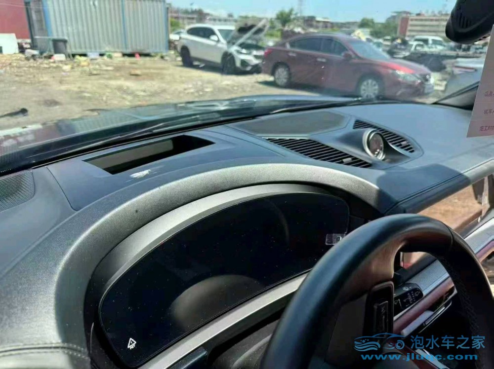 24年保時(shí)捷卡宴