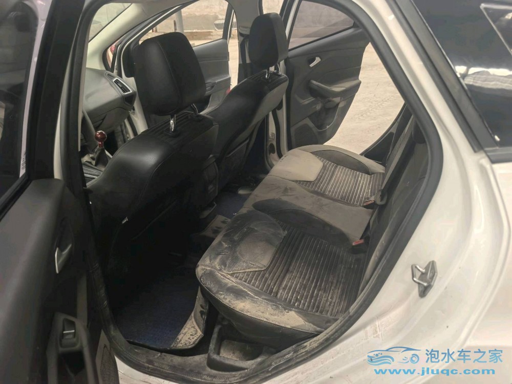 泡水車圖片