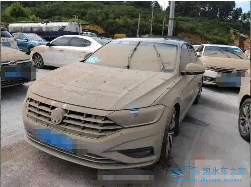 21年大眾速騰泡水車