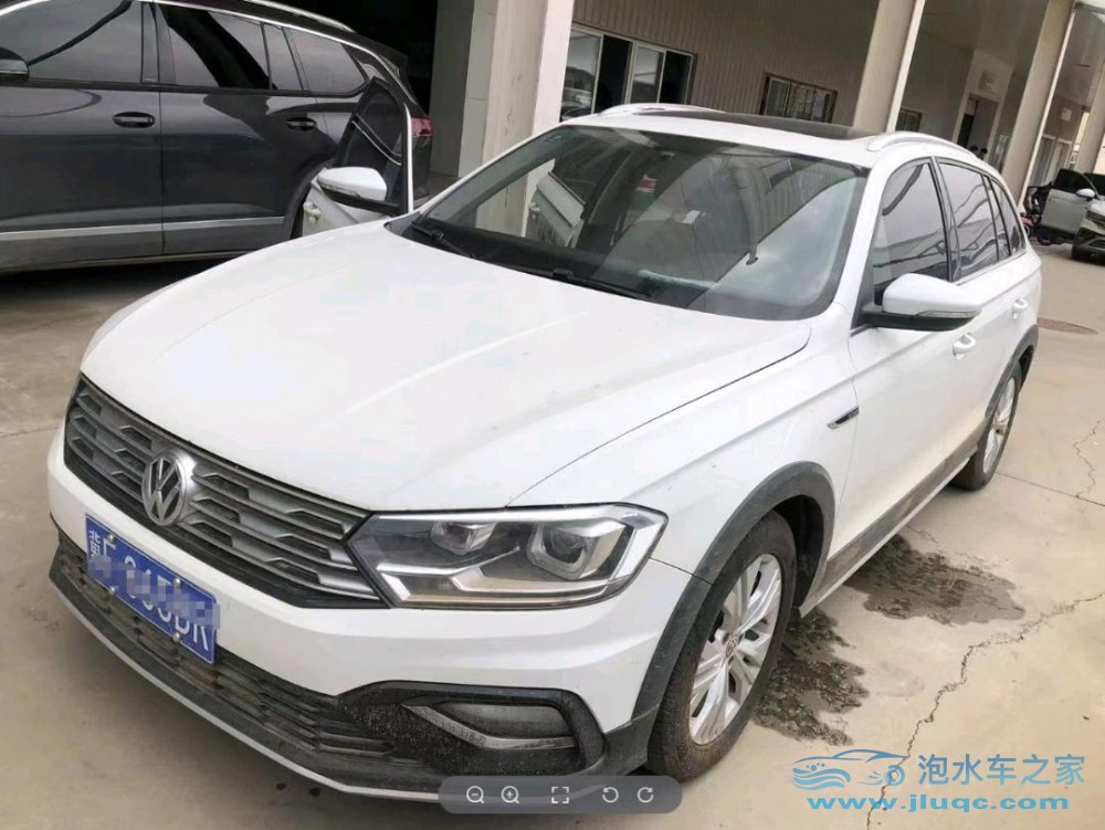 18年大眾蔚領(lǐng)泡水車