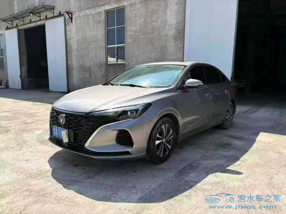 21年長安逸動泡水車