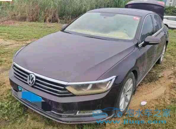 19年大眾邁騰泡水車(chē)