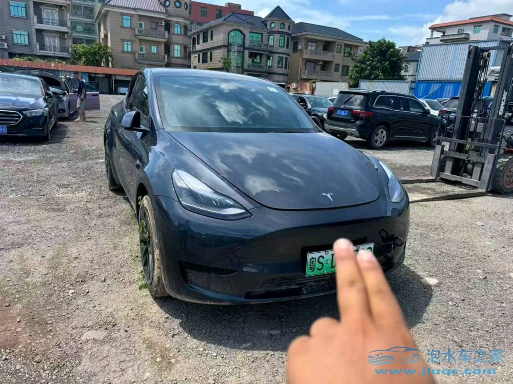 24年特斯拉Model Y