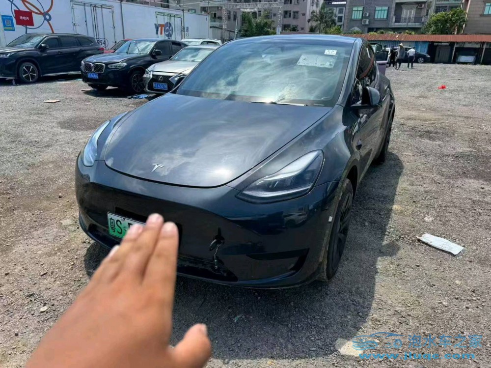 24年特斯拉Model Y
