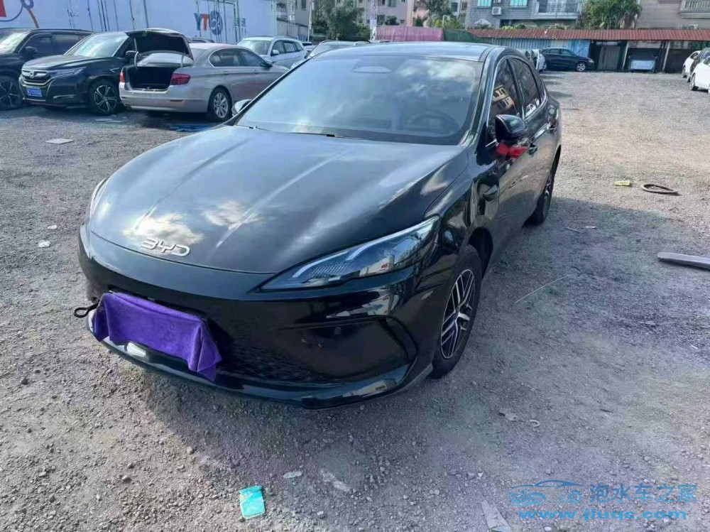 25年比亞迪海豹