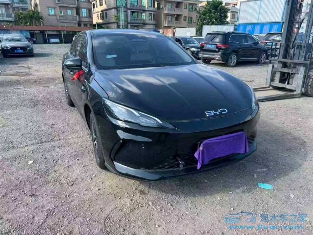 25年比亞迪海豹