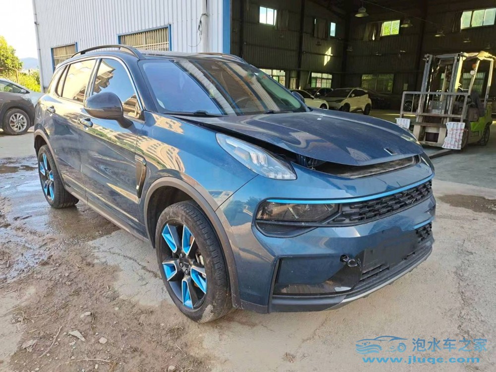 21年領(lǐng)克01泡水車