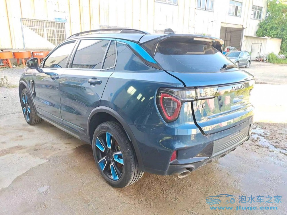 21年領(lǐng)克01