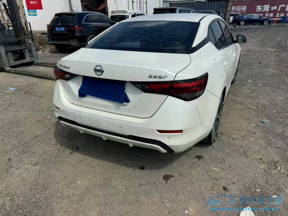 20年日產(chǎn)軒逸