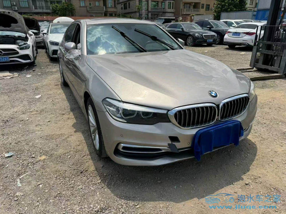 19年寶馬5系泡水車