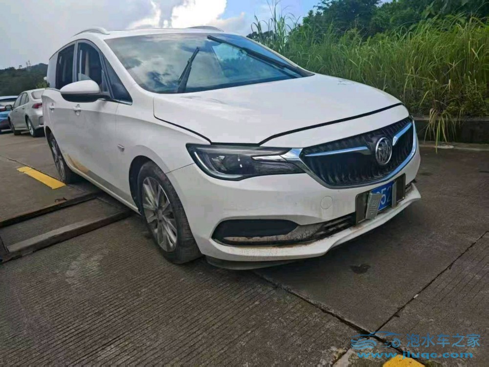 21年別克別克GL6泡水車