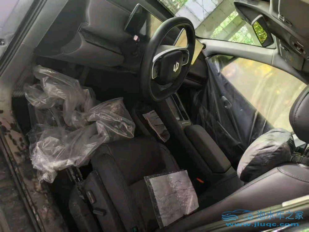 25年零跑汽車C10