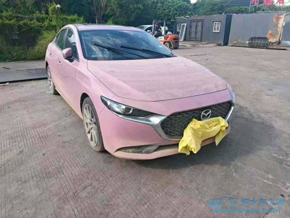 21年馬自達(dá)昂克賽拉泡水車(chē)