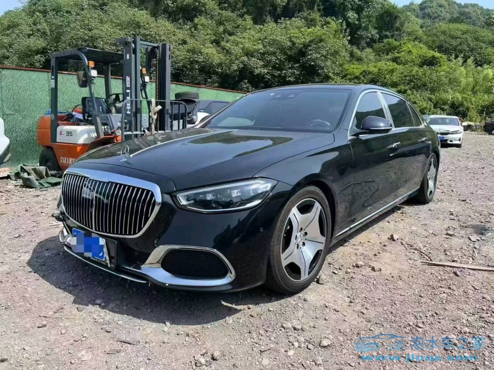 22年奔馳邁巴赫S級泡水車