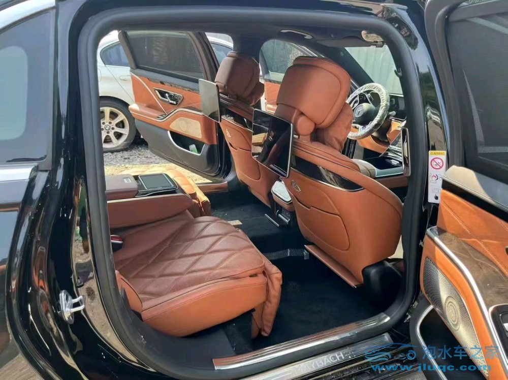 22年奔馳邁巴赫S級