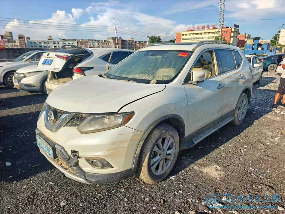 17年日產(chǎn)奇駿
