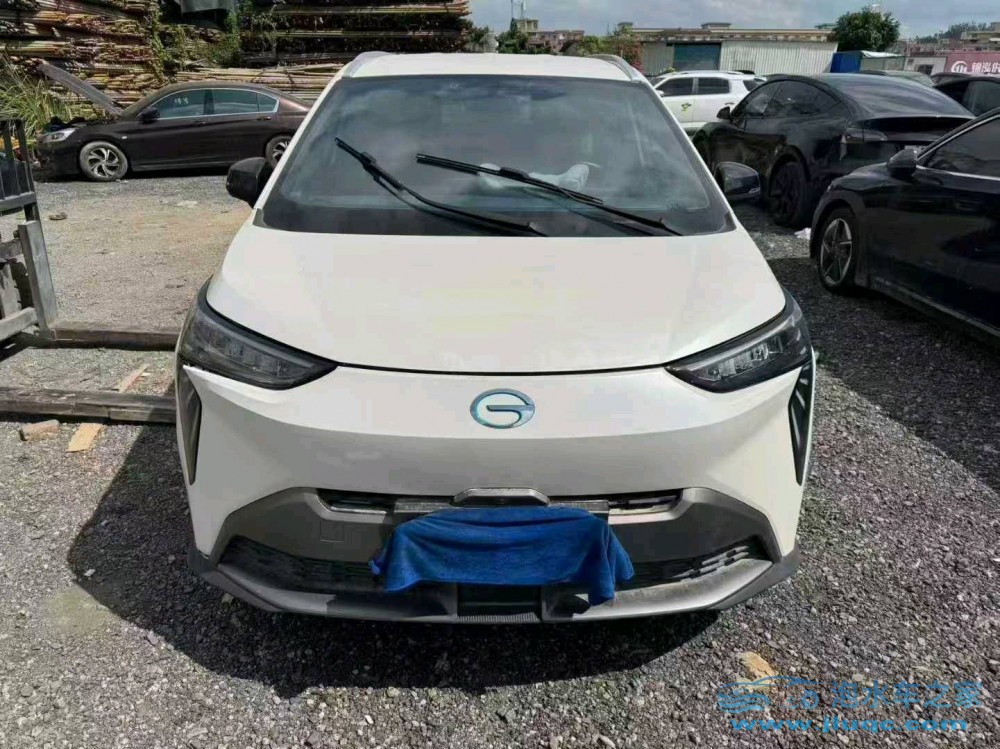 22年廣汽新能源埃安泡水車