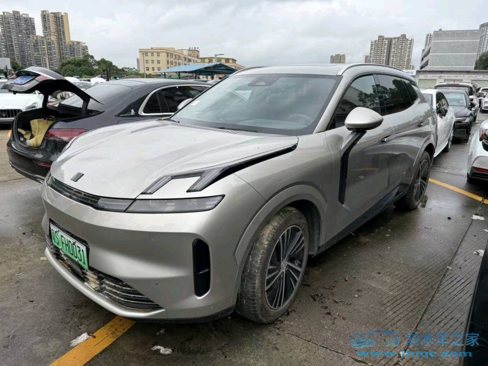 24年領(lǐng)克領(lǐng)克08泡水車