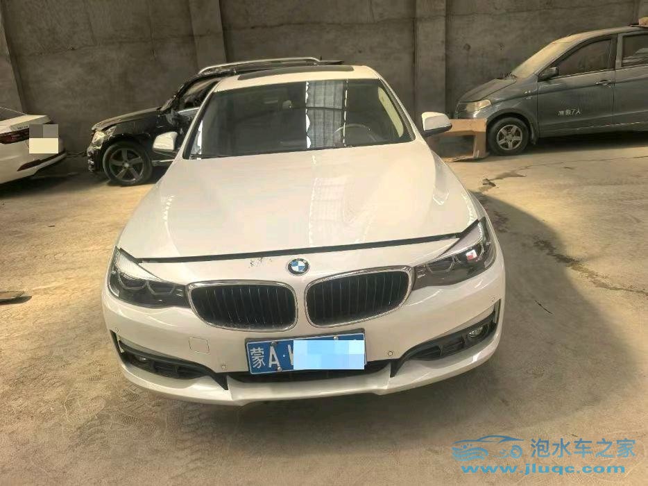 19年寶馬3系泡水車