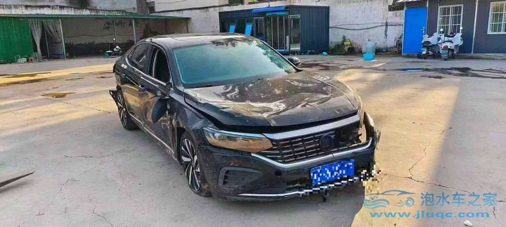 24年大眾帕薩特泡水車