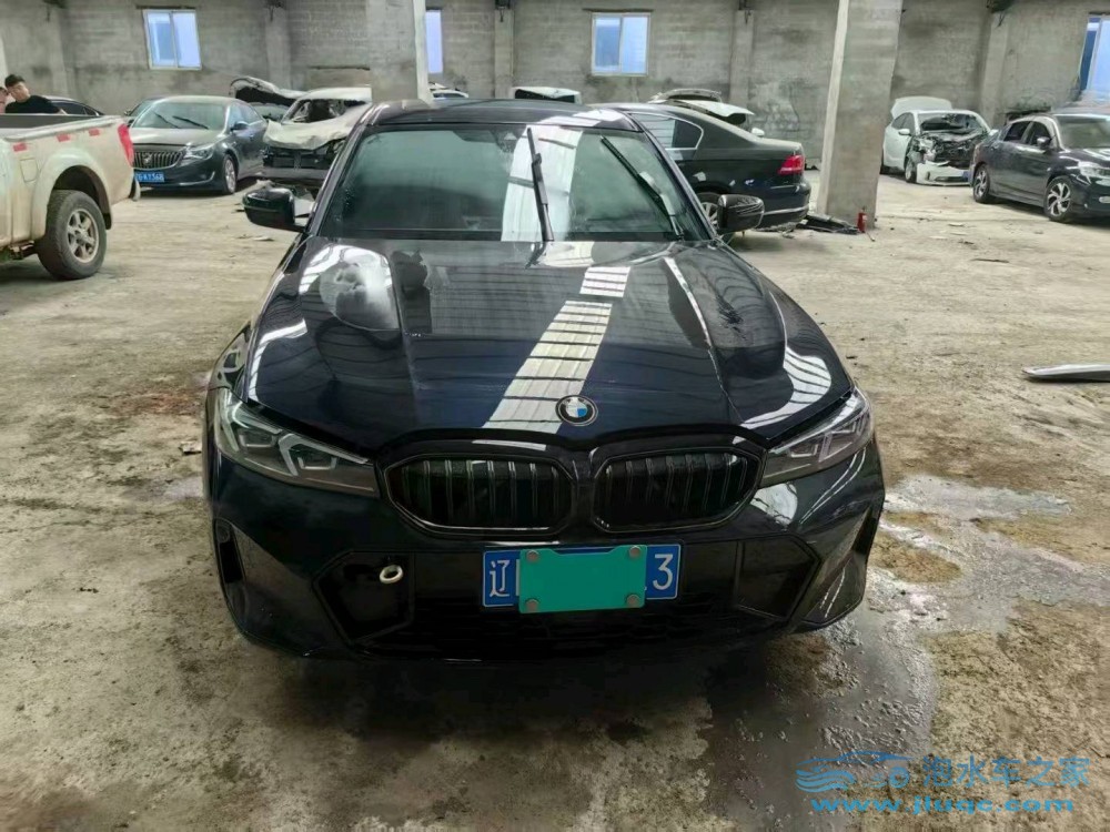 25年寶馬3系泡水車