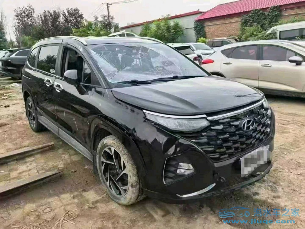 23年現(xiàn)代庫斯途泡水車