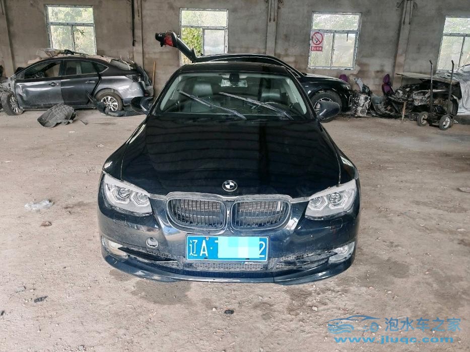 16年寶馬3系泡水車