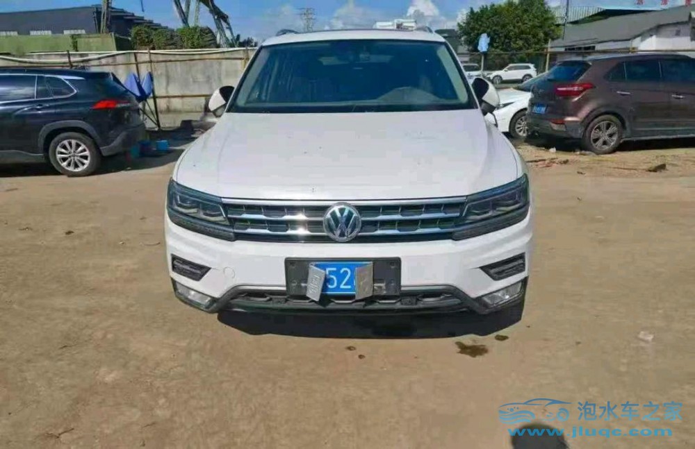18年大眾途觀L泡水車(chē)