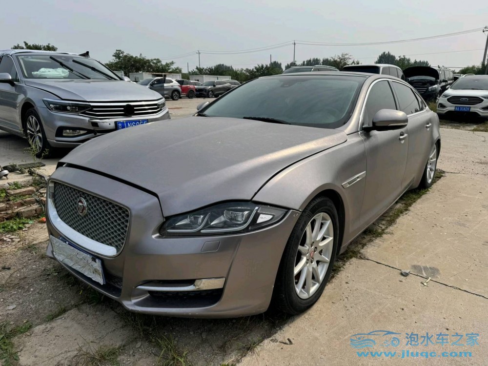 17年捷豹XJ泡水車