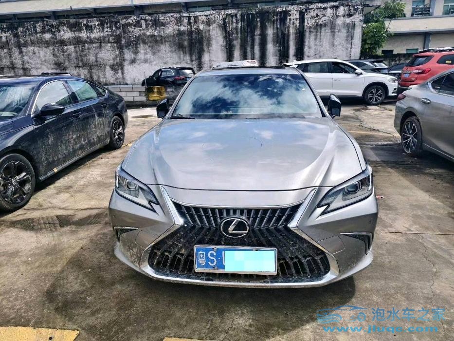 24年雷克薩斯ES泡水車(chē)