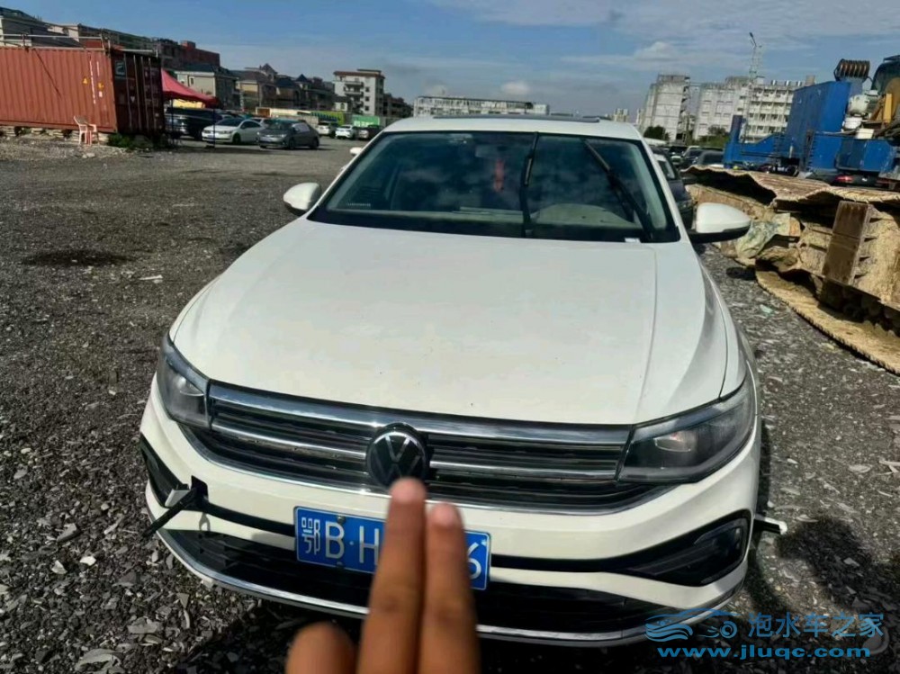 24年大眾寶來泡水車