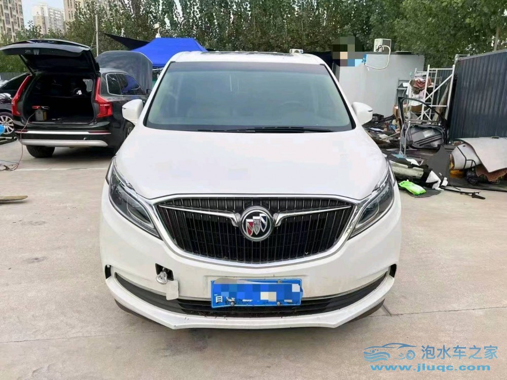 17年別克別克GL8泡水車