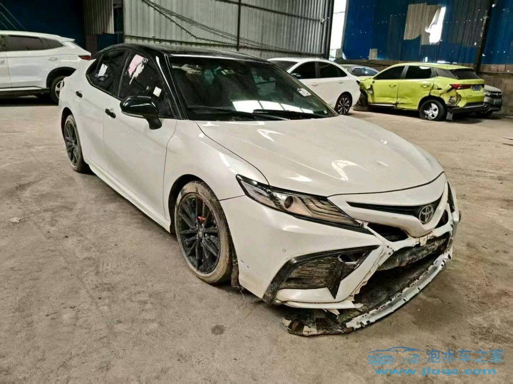 22年豐田凱美瑞