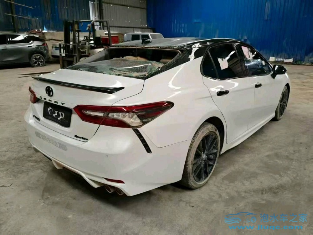 22年豐田凱美瑞