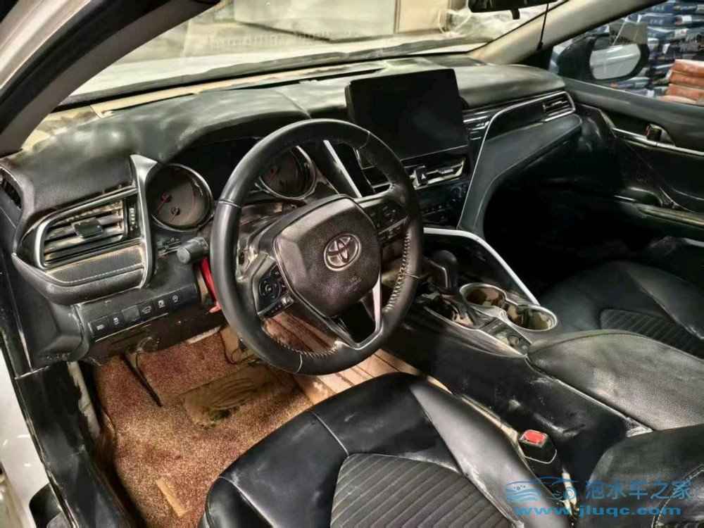 22年豐田凱美瑞