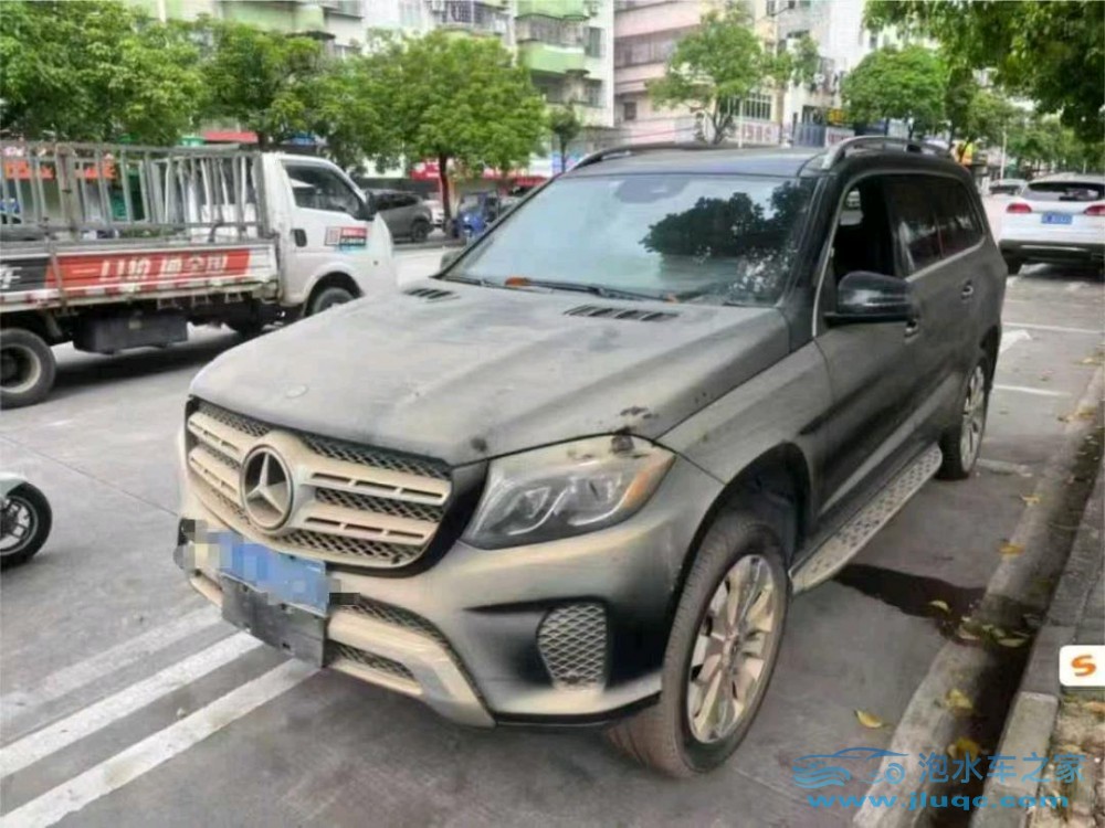 18年奔馳GLS泡水車