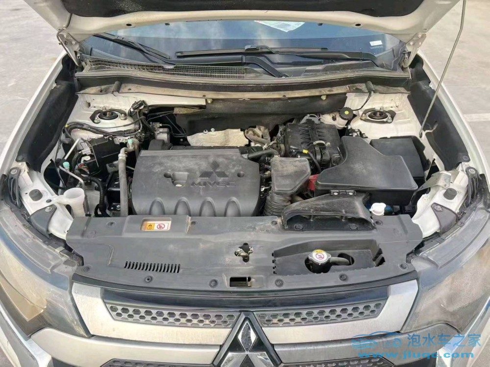 20年三菱歐藍德