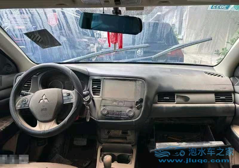 20年三菱歐藍德