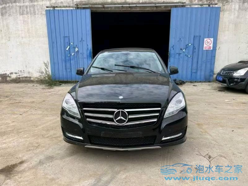 16年奔馳R泡水車